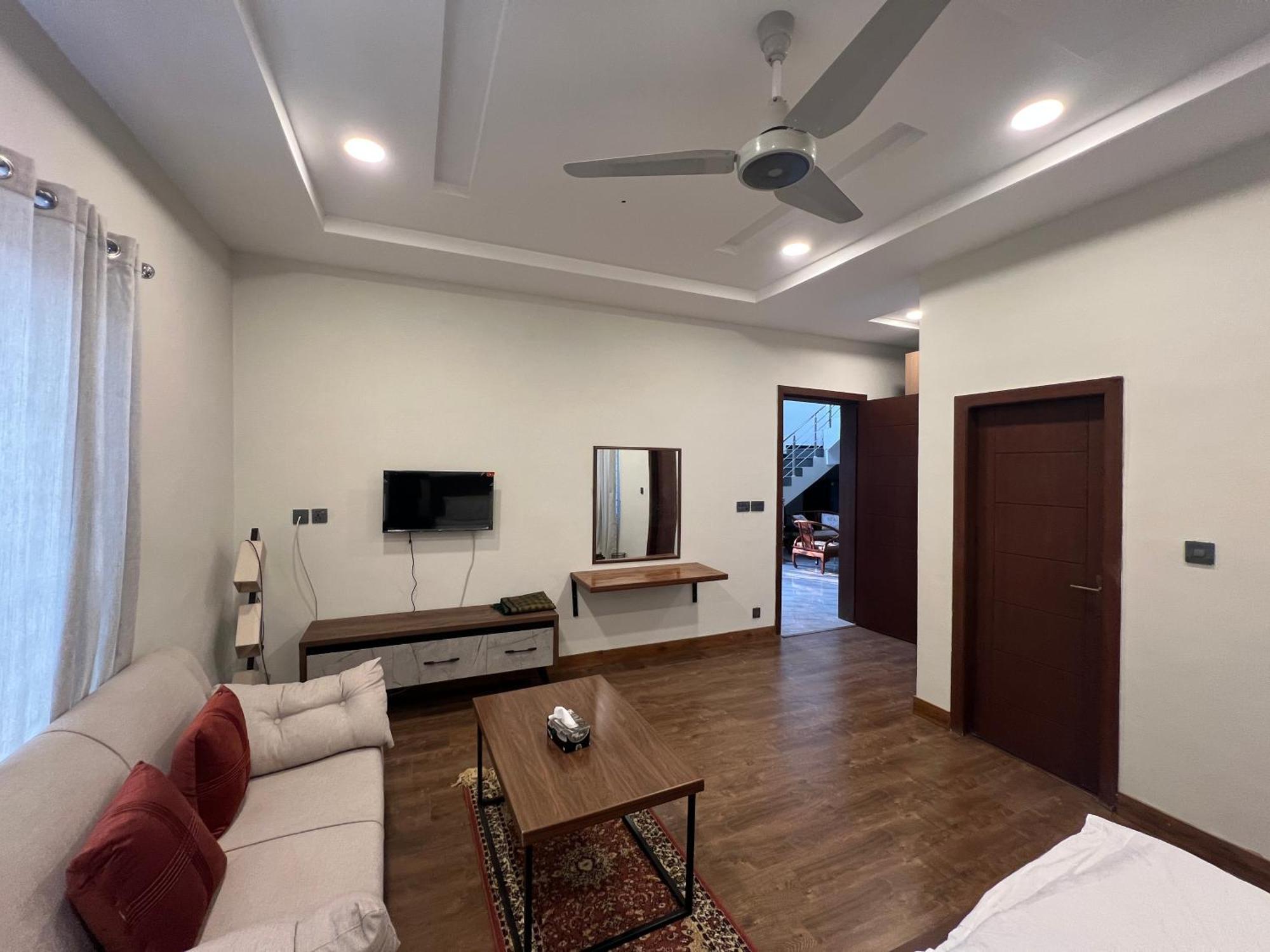 Deluxe King Room In Silverscape Residence 拉瓦尔品第 外观 照片