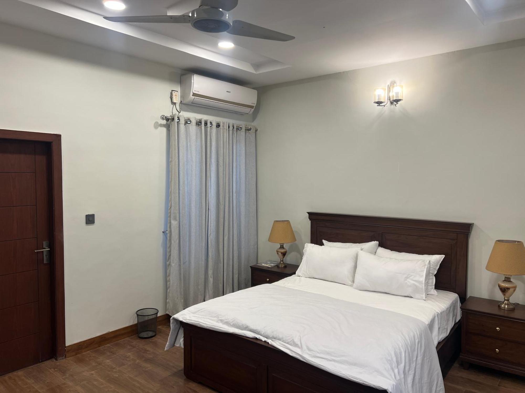 Deluxe King Room In Silverscape Residence 拉瓦尔品第 外观 照片