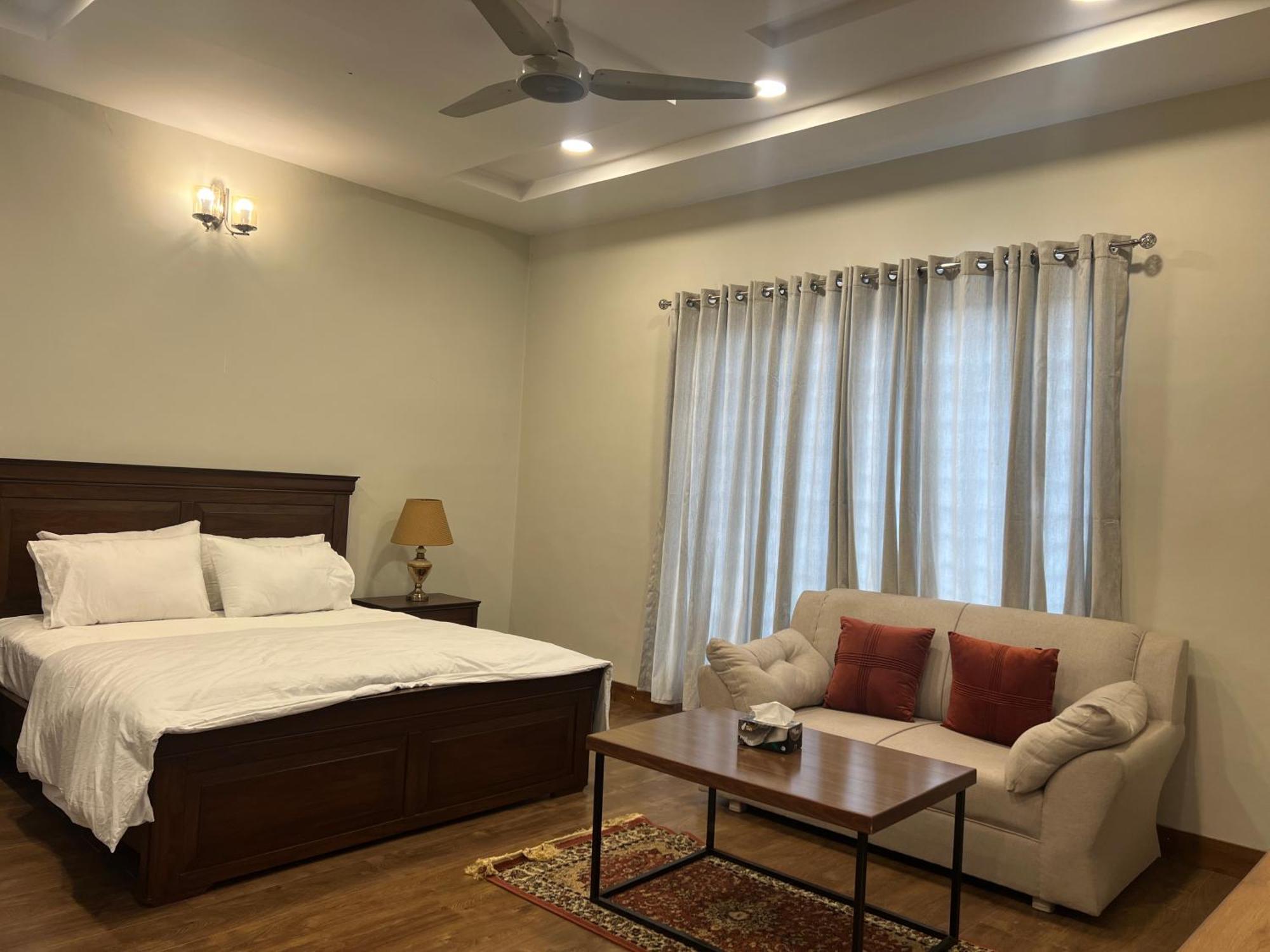Deluxe King Room In Silverscape Residence 拉瓦尔品第 外观 照片