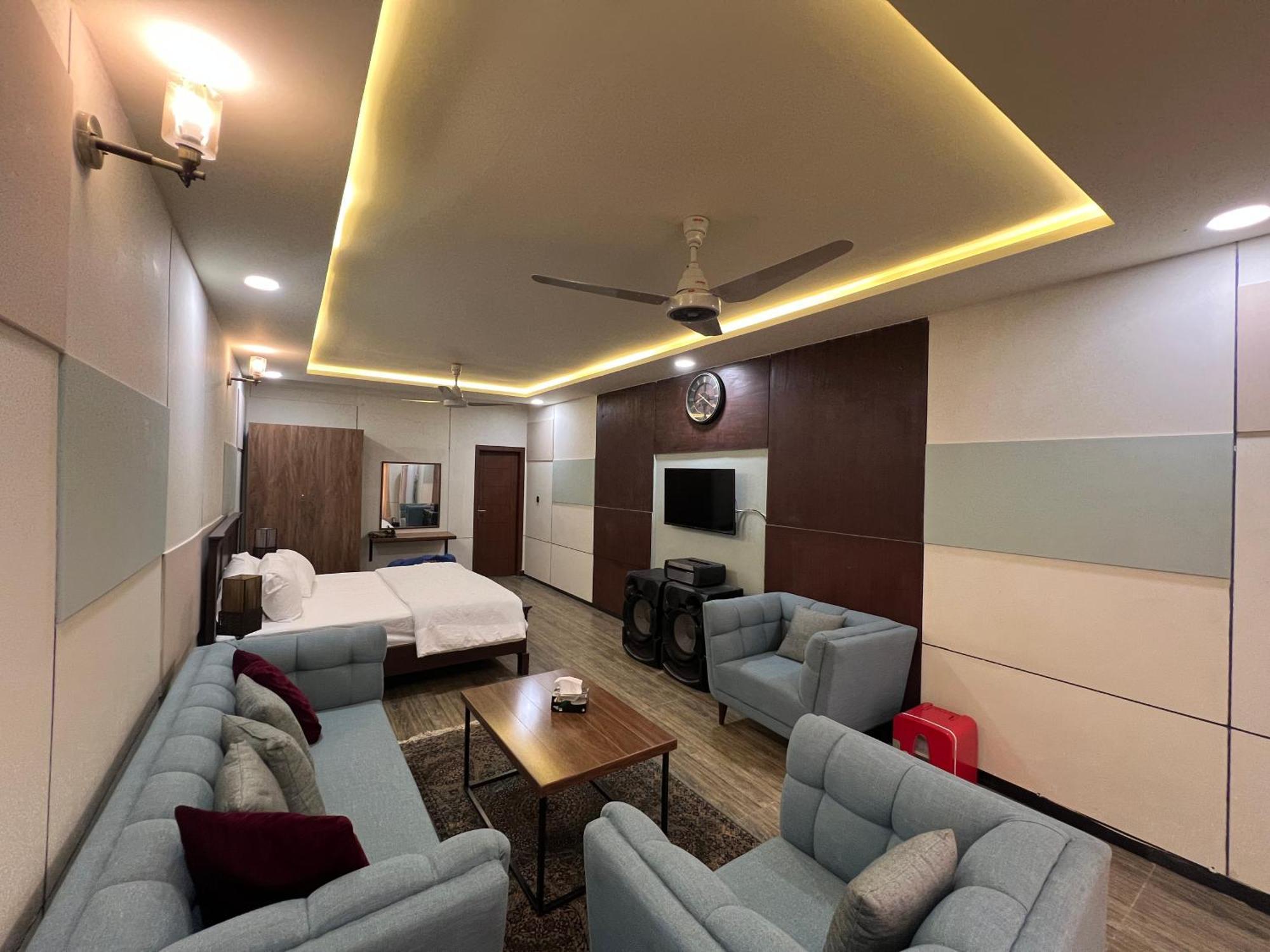 Deluxe King Room In Silverscape Residence 拉瓦尔品第 外观 照片