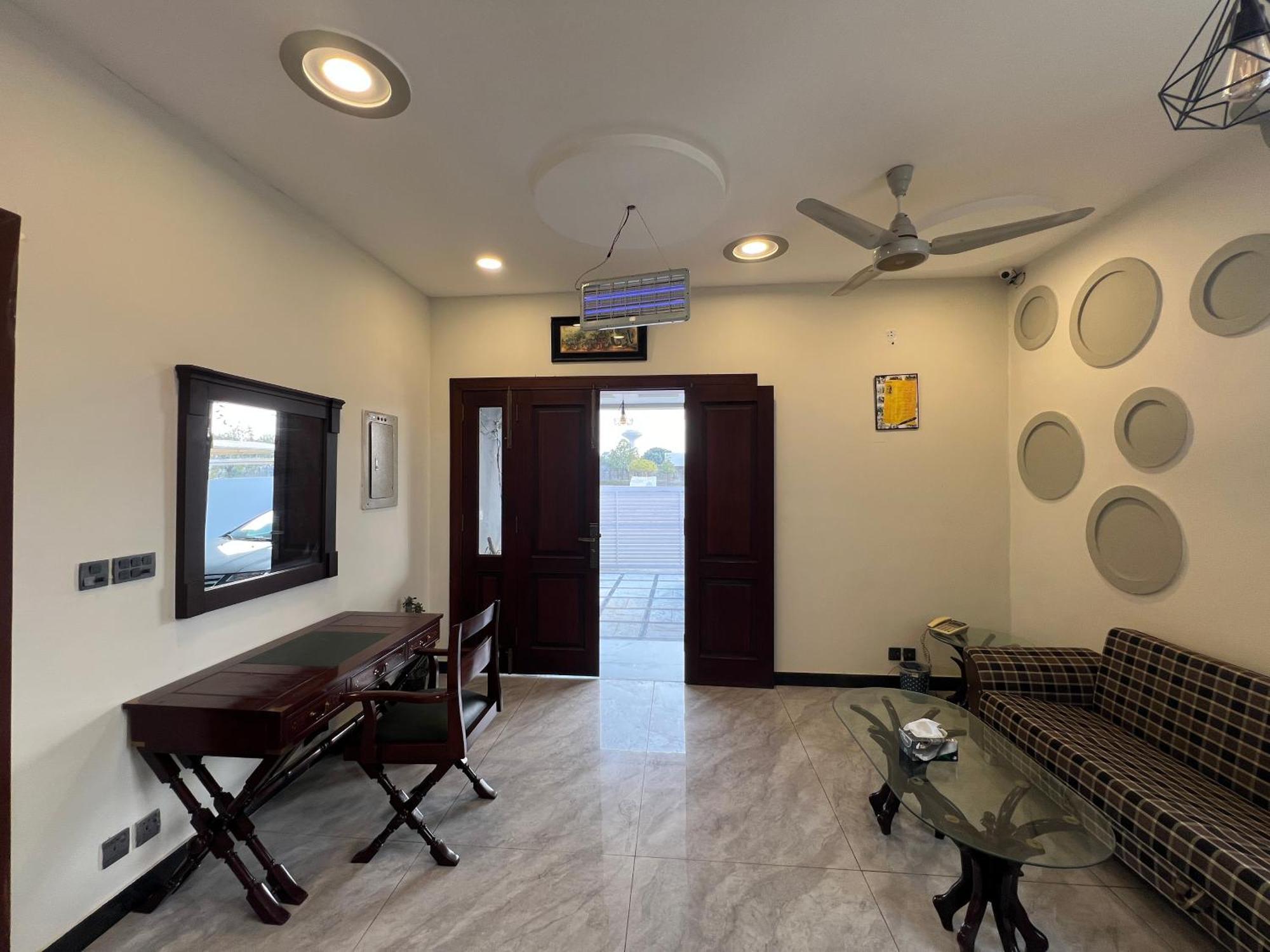 Deluxe King Room In Silverscape Residence 拉瓦尔品第 外观 照片