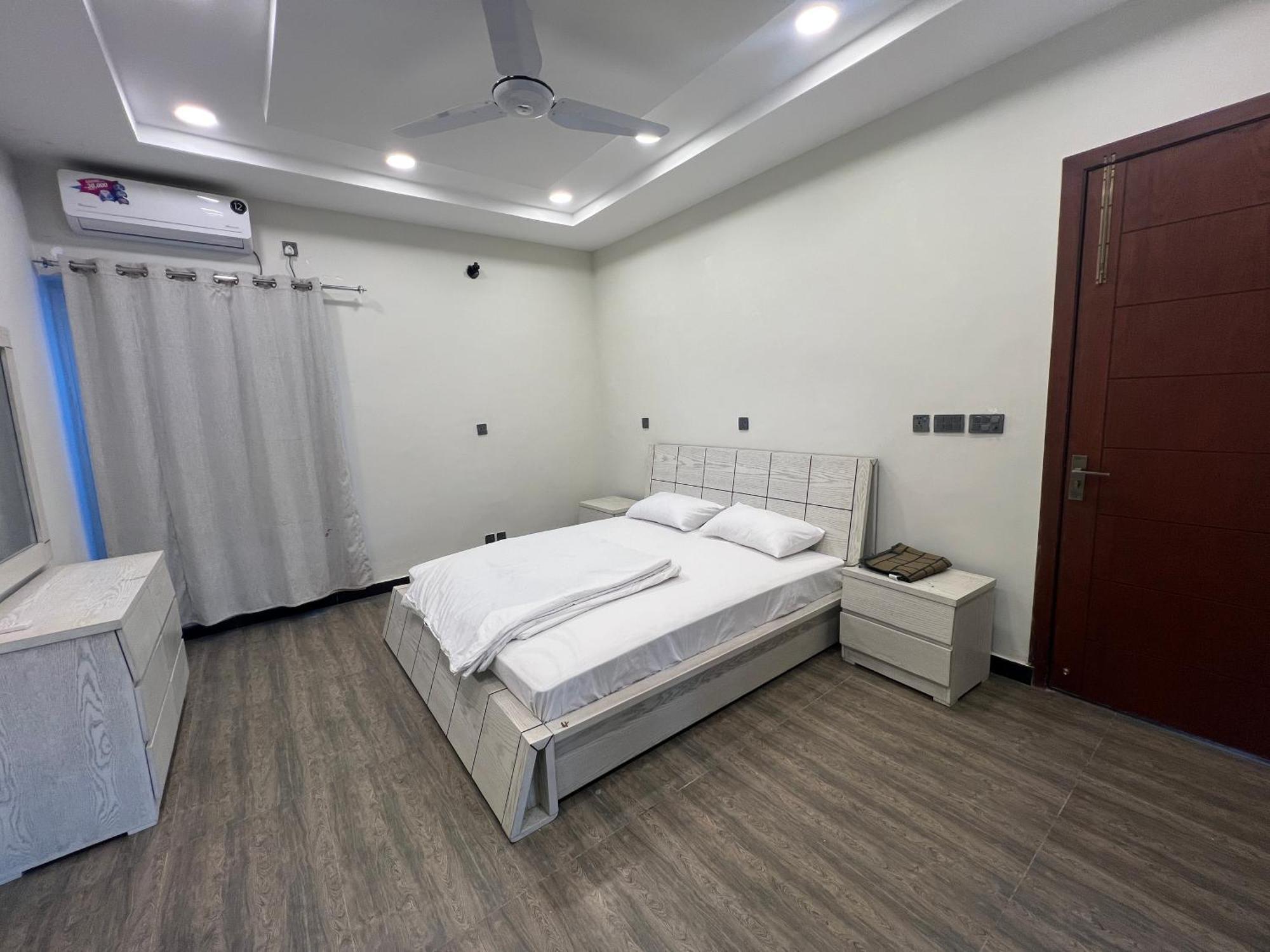 Deluxe King Room In Silverscape Residence 拉瓦尔品第 外观 照片